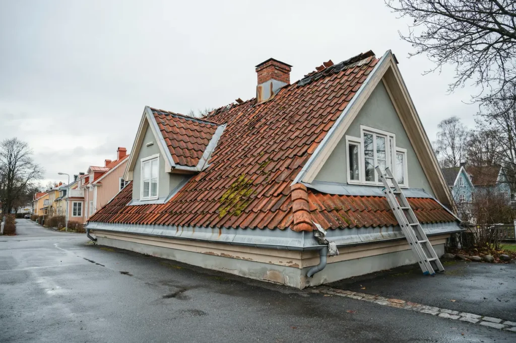 n r b r man besikta taket och vad kontrolleras