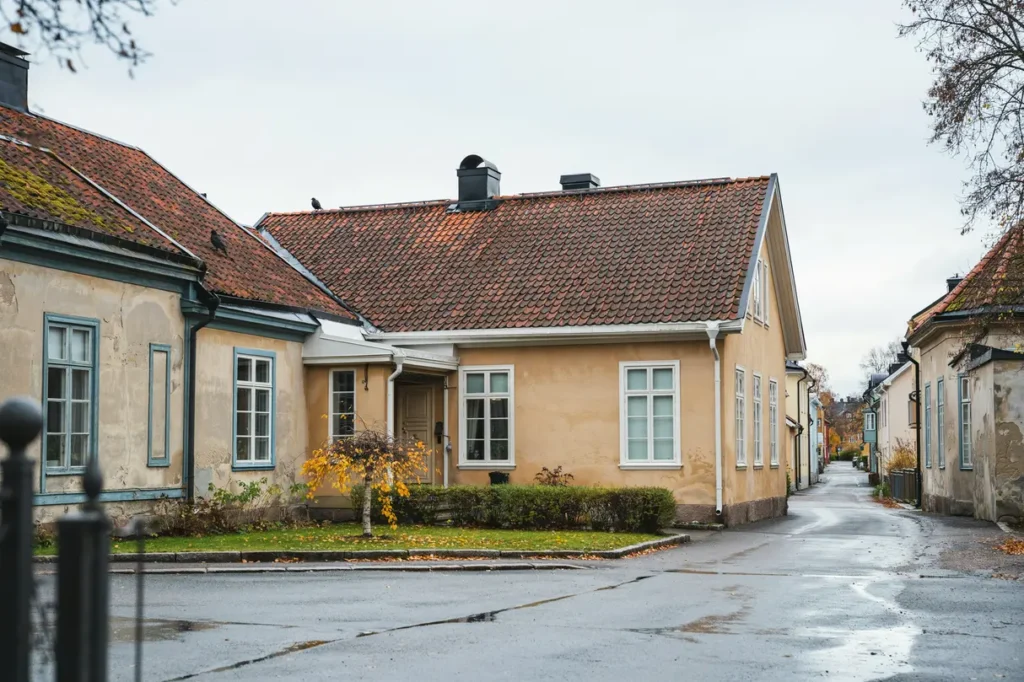 takl ggare i enskede stureby lokala r d f r ett h llbart tak som klarar stockholms v der